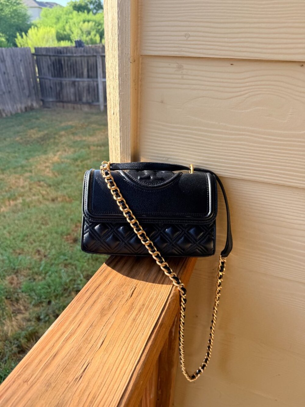 Tory Burch - Small Fleming shoulder bag (Black) - Picture 3 of 10